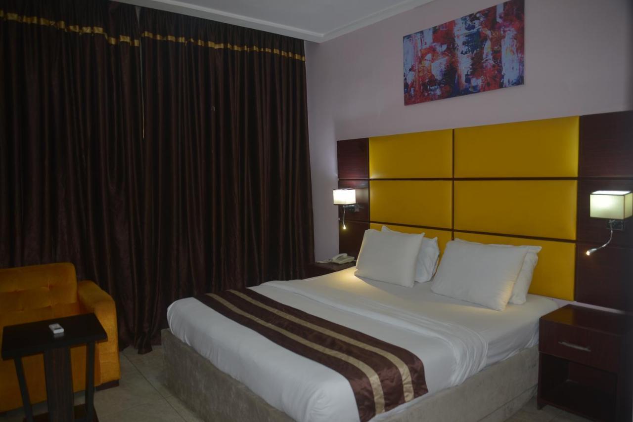 De Santos Hotel Agege Екстериор снимка