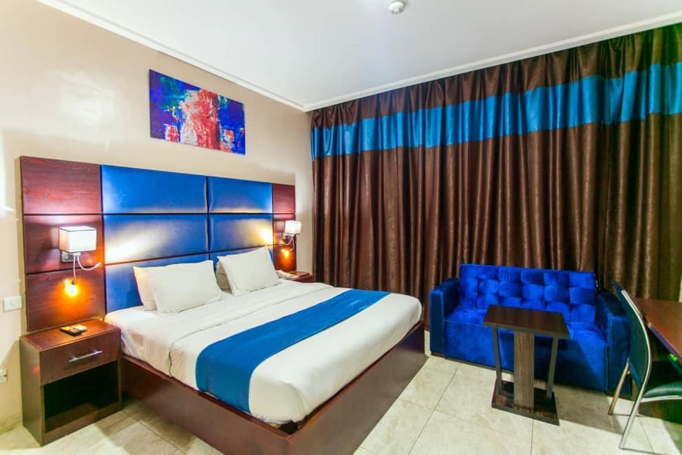 De Santos Hotel Agege Екстериор снимка
