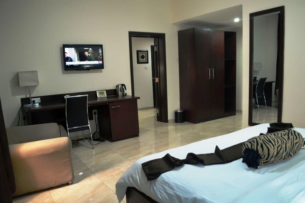 De Santos Hotel Agege Екстериор снимка