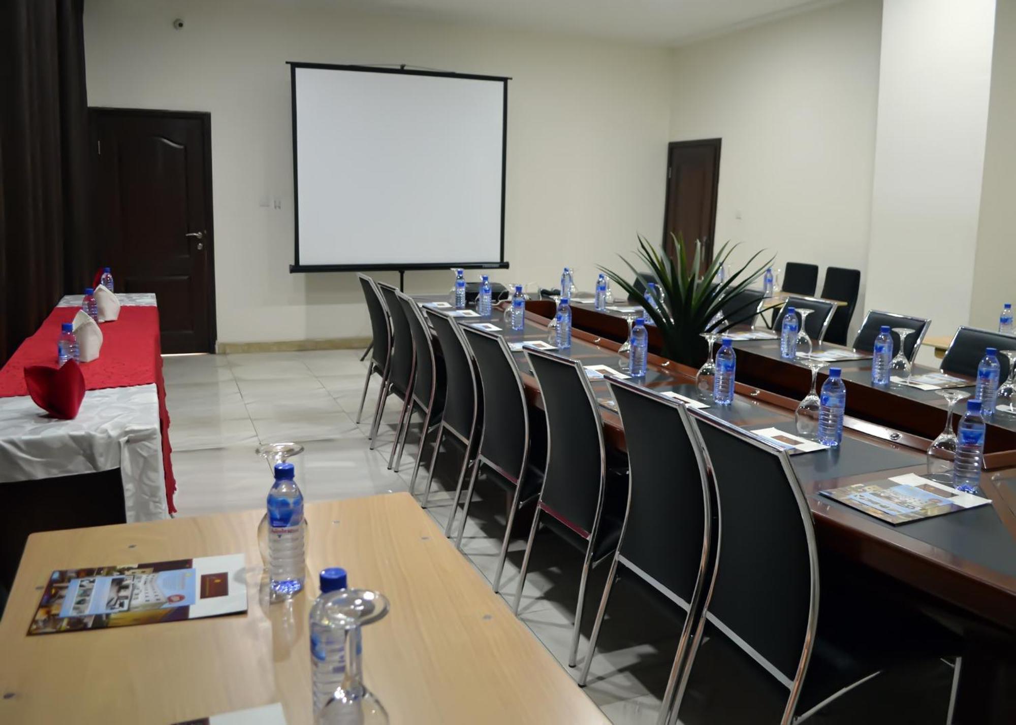 De Santos Hotel Agege Екстериор снимка