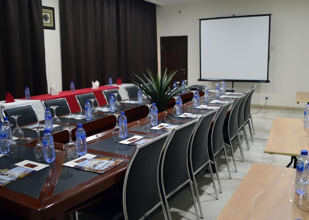 De Santos Hotel Agege Екстериор снимка