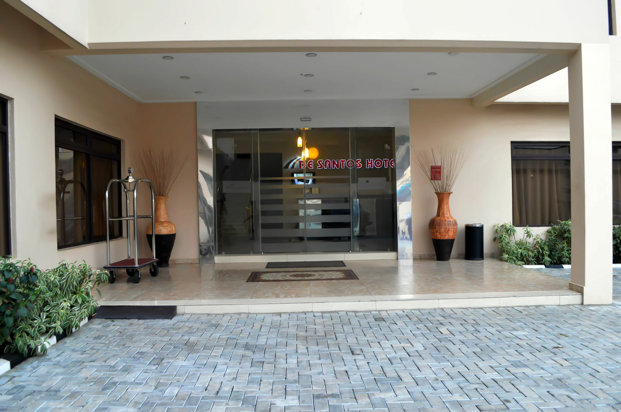 De Santos Hotel Agege Екстериор снимка